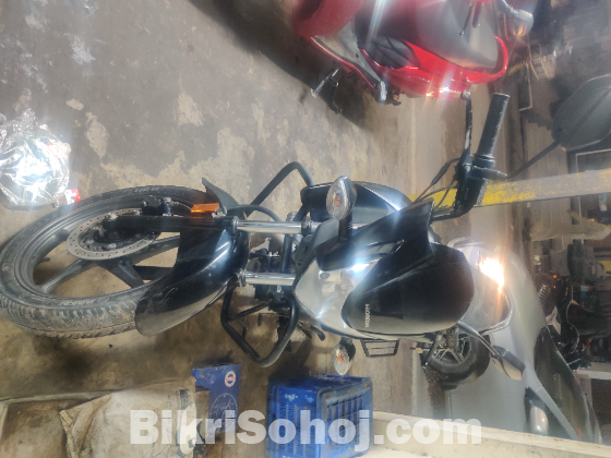 Honda Livo